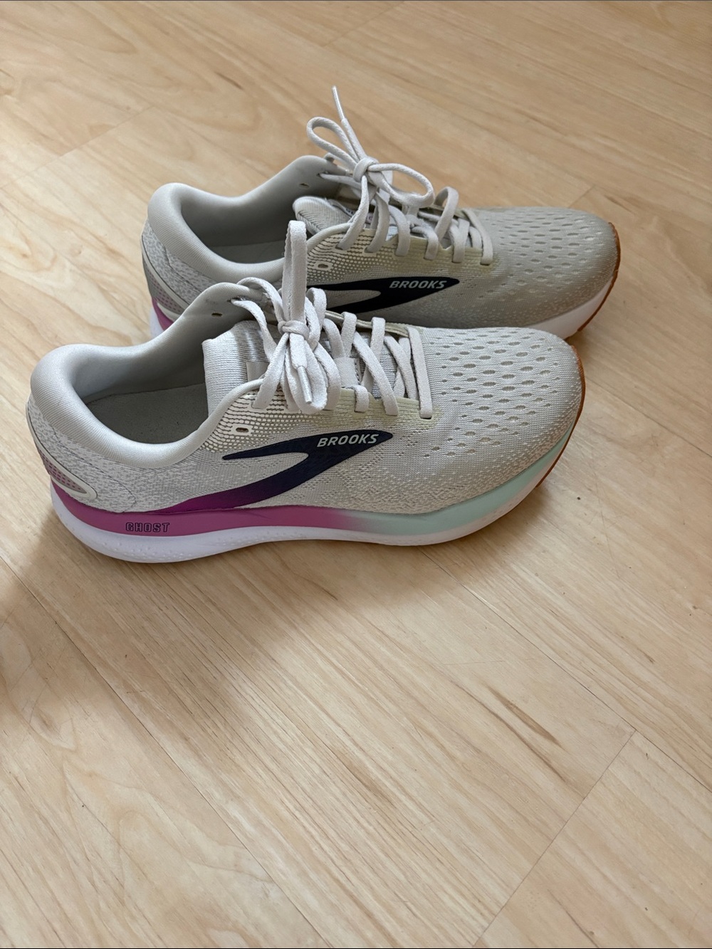 Brooks Woman’s Ghost 16 Neutral Running Shoes - Picture 3 of 7